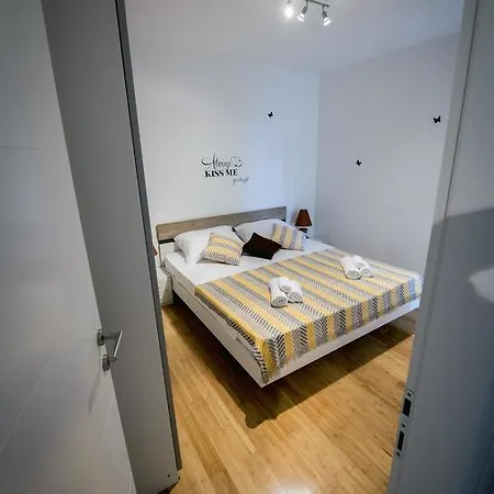 Apartment Luka Makarska Exterior photo